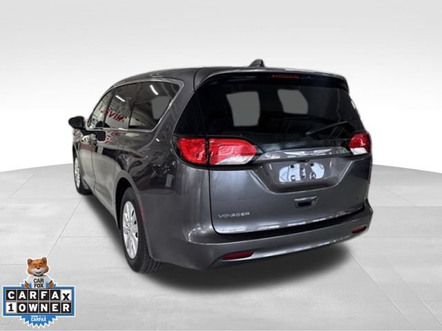 Used 2020 Chrysler Voyager L FWD image 3