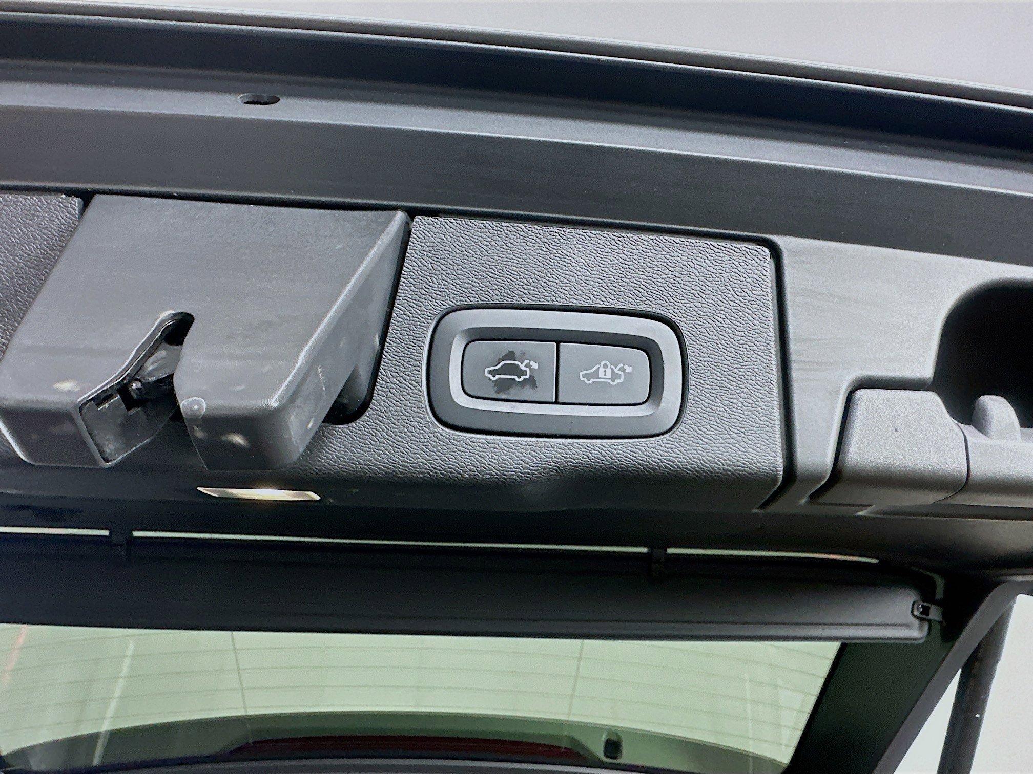 Used 2023 Volvo XC60 B5 Plus w/ Climate Package image 30