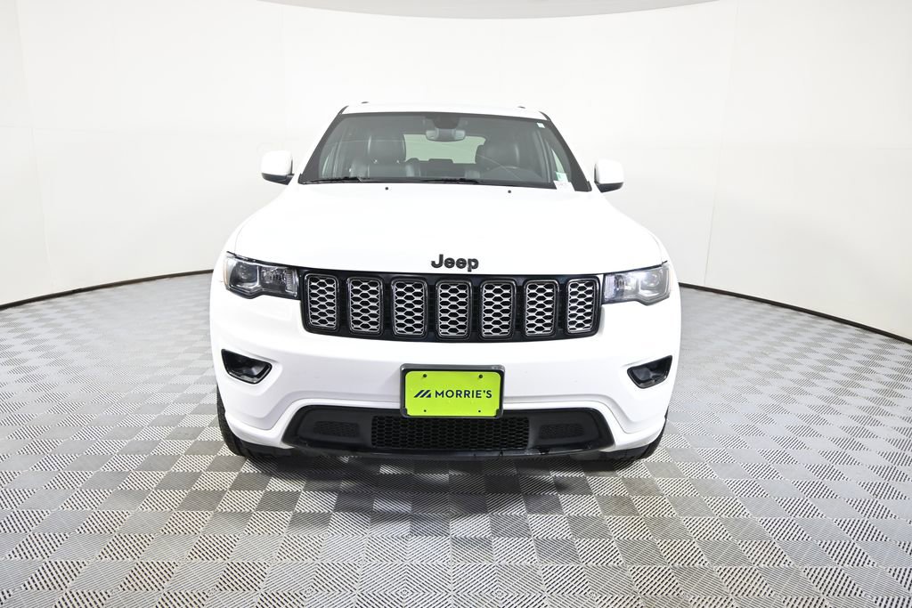 Used 2020 Jeep Grand Cherokee Altitude AWD/4WD image 10