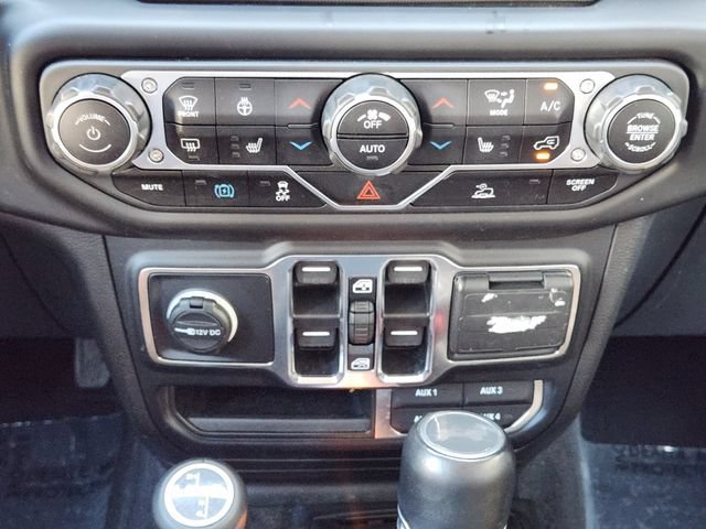 Used 2023 Jeep Wrangler Unlimited Sahara w/ Cold Weather Group AWD/4WD image 21