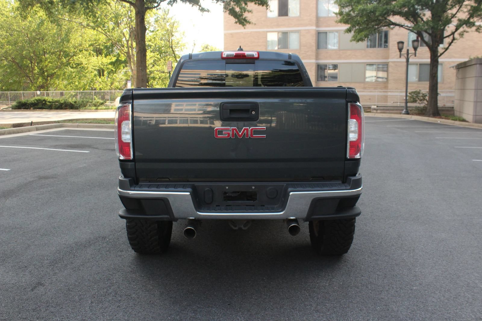 Used 2017 GMC Canyon SLT AWD/4WD image 8