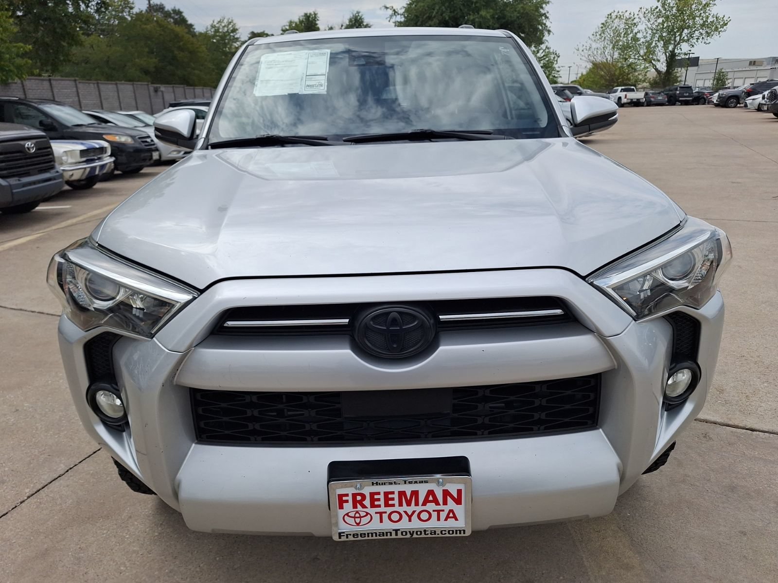 Used 2020 Toyota 4Runner SR5 Premium RWD image 9