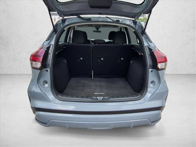 Used 2021 Nissan Kicks SV FWD image 6