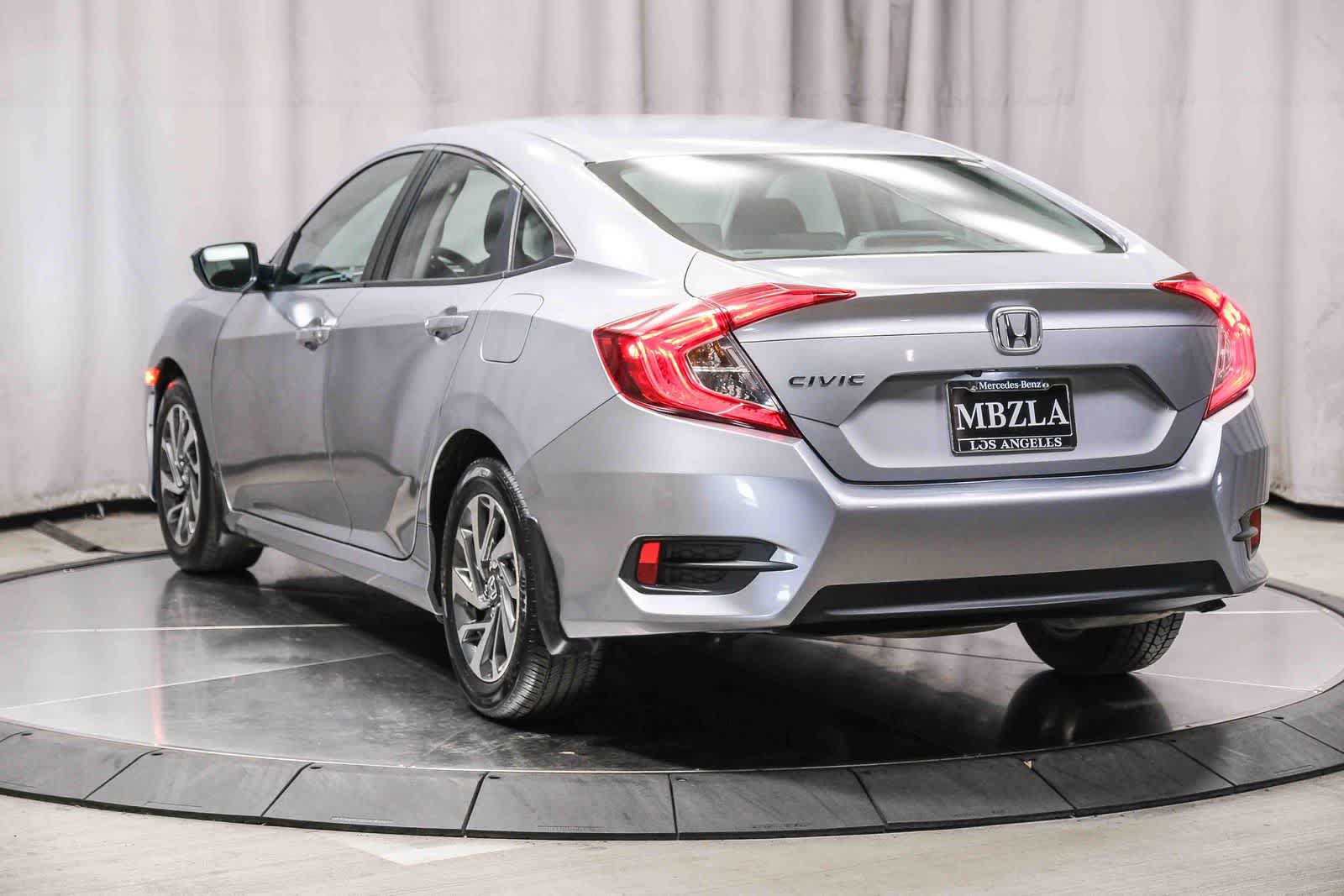 Used 2016 Honda Civic EX image 2