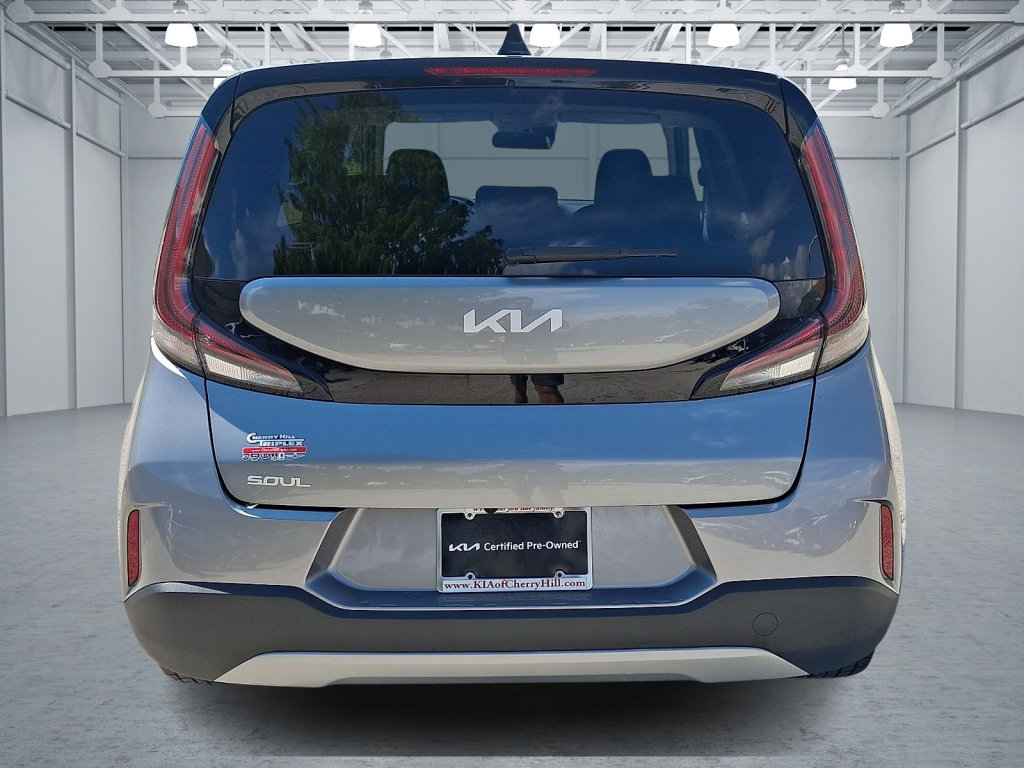 Used 2024 Kia Soul LX w/ Option Group 015 FWD image 10