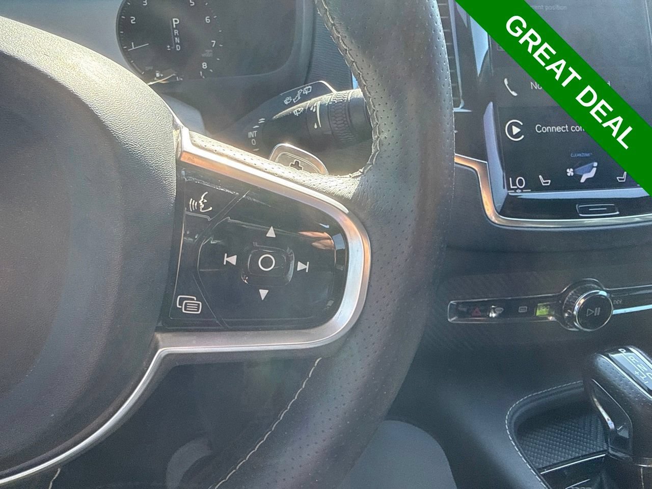 Used 2018 Volvo XC90 T6 R-Design w/ Convenience Package AWD/4WD image 24