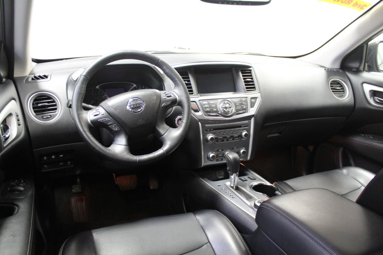 Used 2020 Nissan Pathfinder SL AWD/4WD image 7