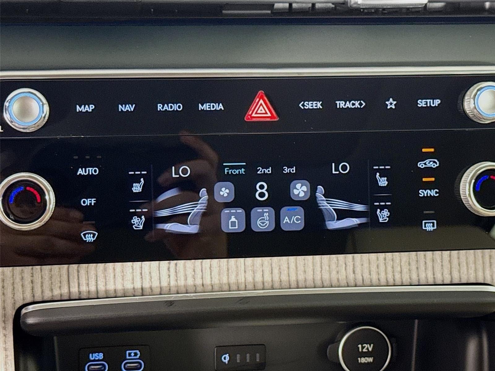 New 2027 Genesis GV80 2.5T Prestige AWD/4WD image 23