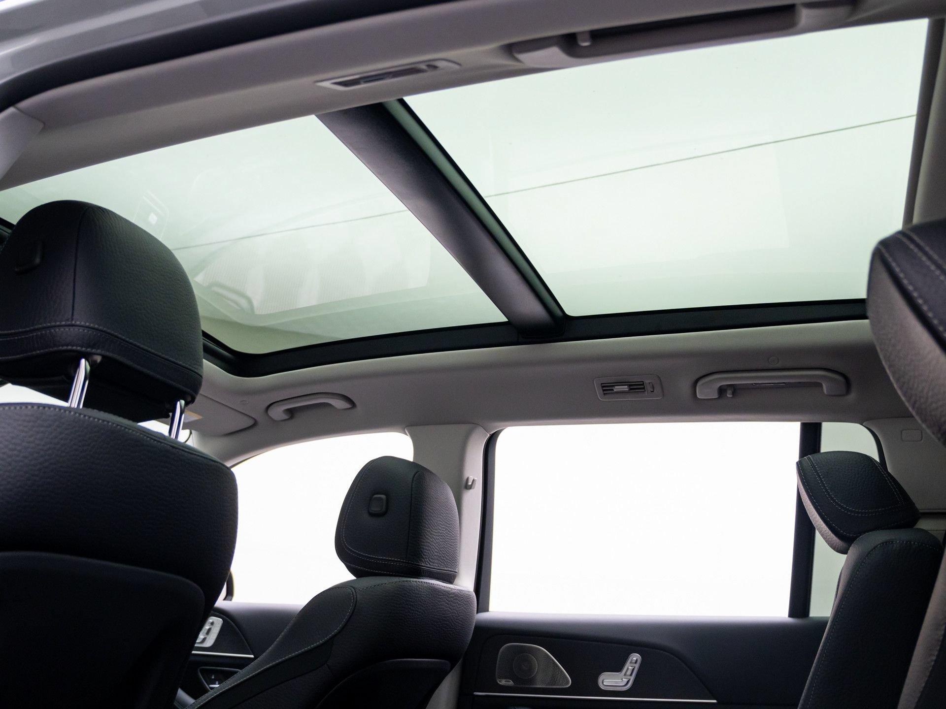 New 2026 Mercedes-Benz GLS 450 4MATIC image 20