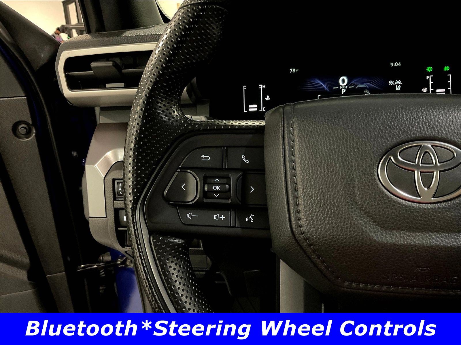 Used 2025 Toyota Tacoma SR5 AWD/4WD image 11