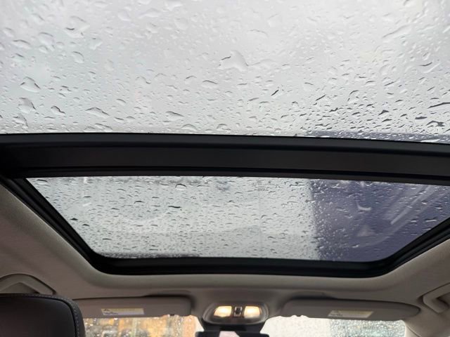 Used 2023 Volvo XC40 B5 Ultimate w/ Protection Package Premier image 16