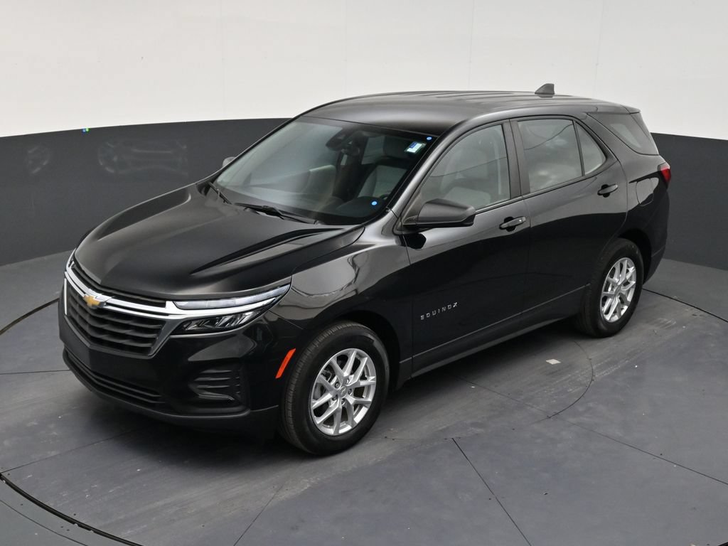 Used 2024 Chevrolet Equinox LS FWD image 12