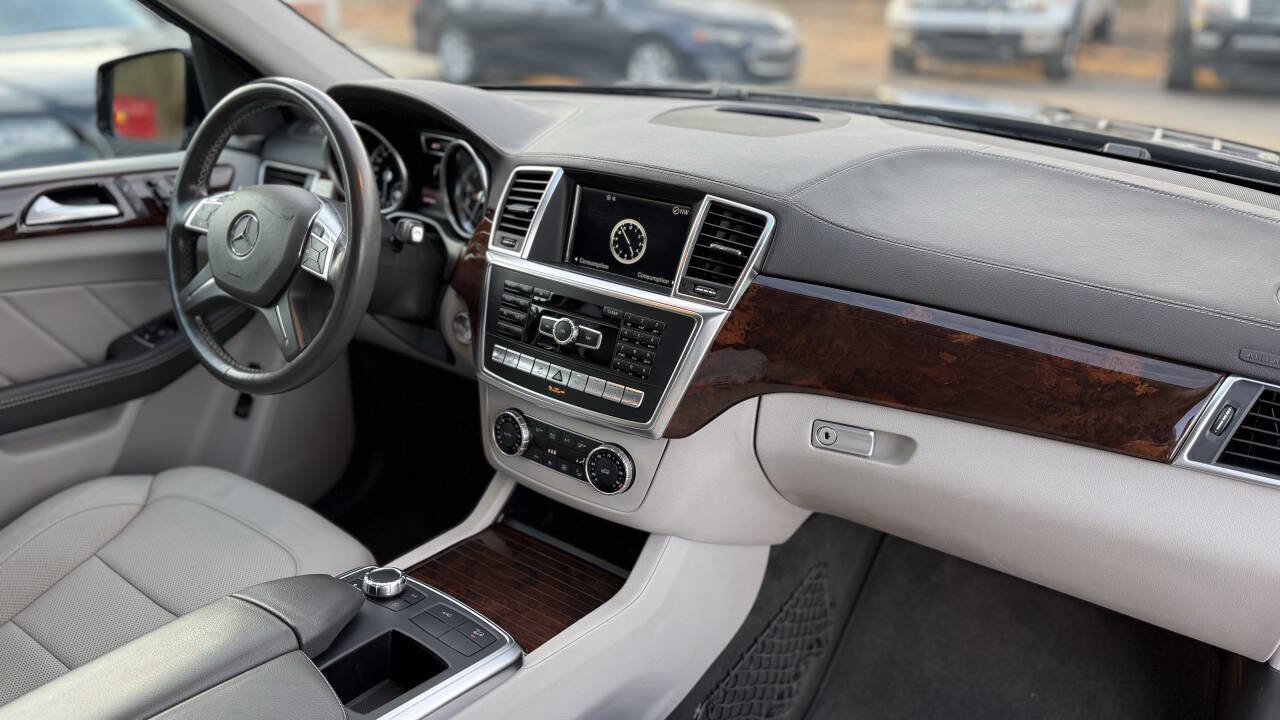 Used 2016 Mercedes-Benz GL 450 GL 450 4MATIC AWD 4dr SUV w/ Premium I Package image 20