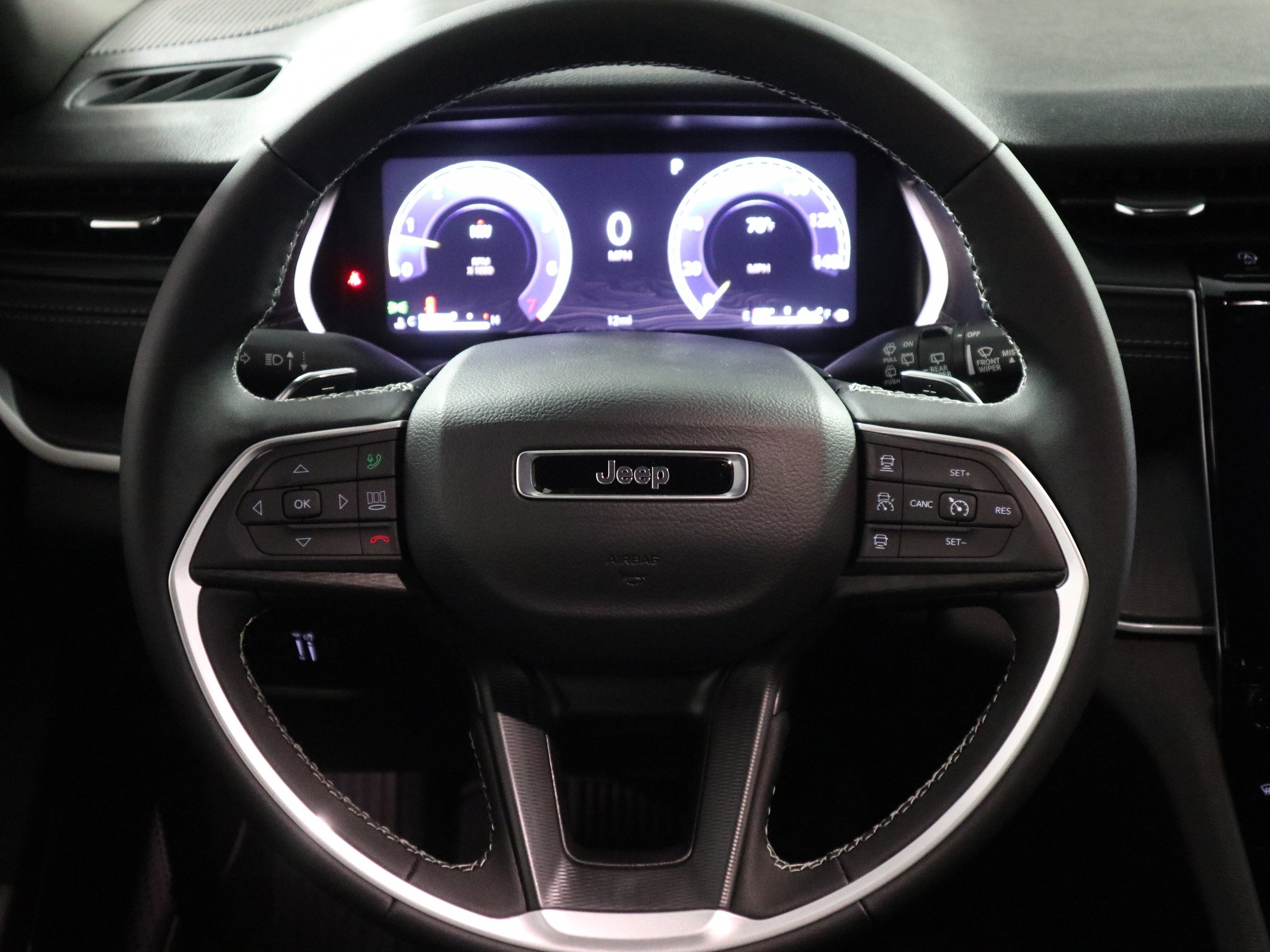 New 2026 Jeep Grand Cherokee 4WD image 17