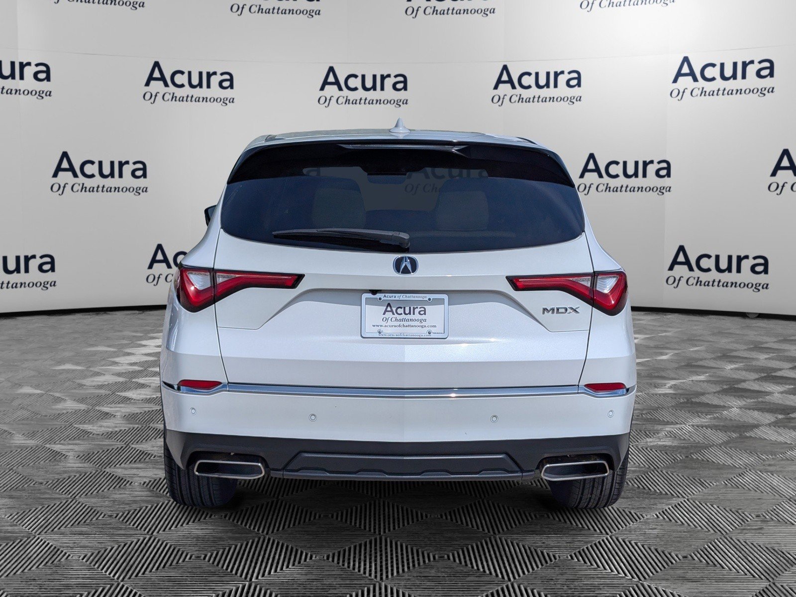 Certified 2023 Acura MDX FWD w/ Technology Package image 6