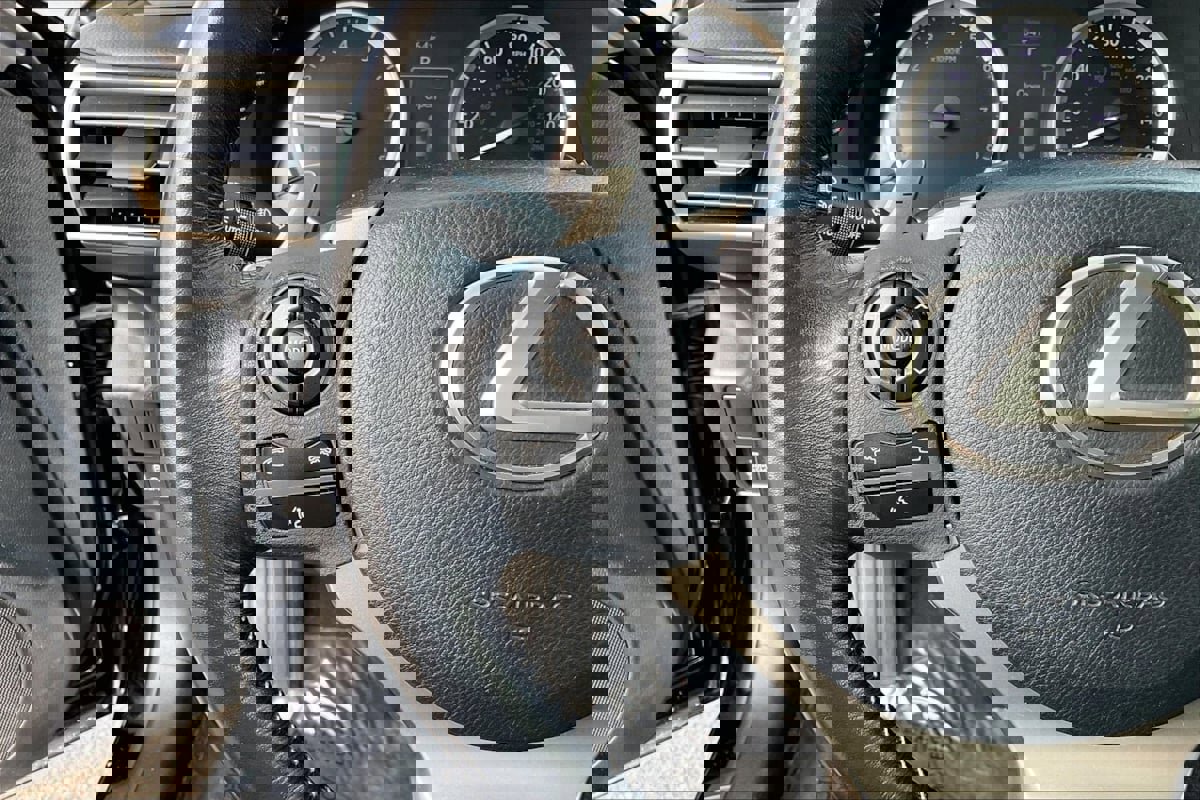 Used 2015 Lexus IS 250 w/ Navigation System Package image 15