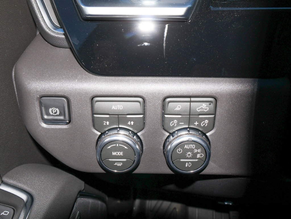 New 2026 GMC Sierra 1500 Elevation w/ Preferred Package AWD/4WD image 24