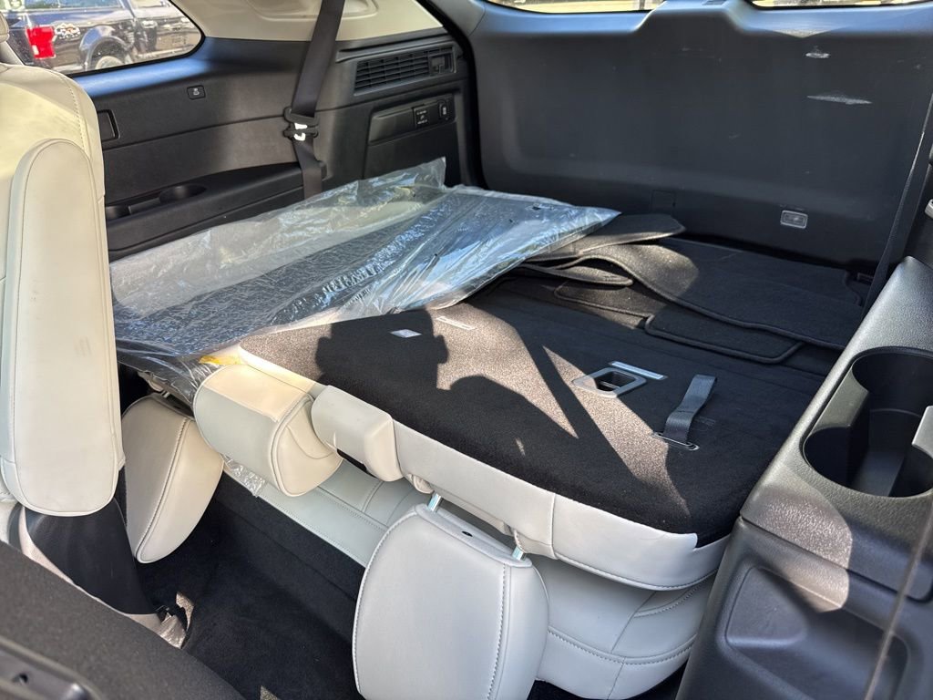 Used 2025 MAZDA CX-90 3.3 Turbo w/ Premium Plus Pkg image 30