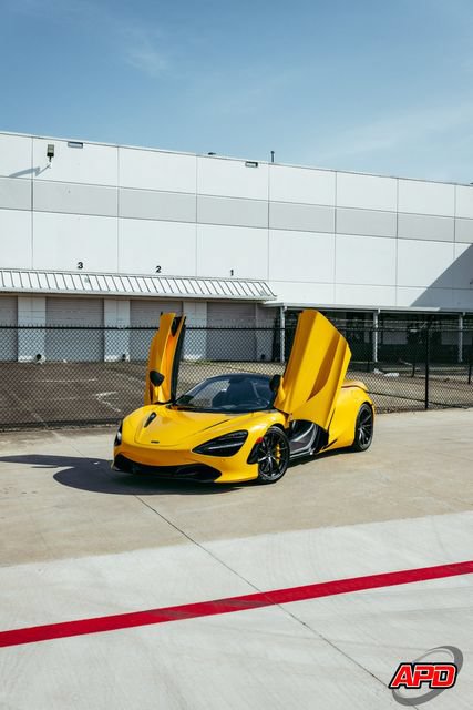 Used 2020 McLaren 720S Performance RWD image 97