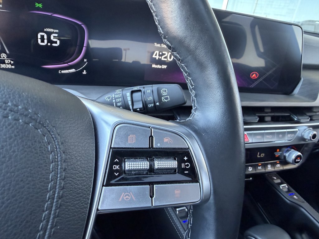 Used 2024 Kia Telluride EX X-Line image 32