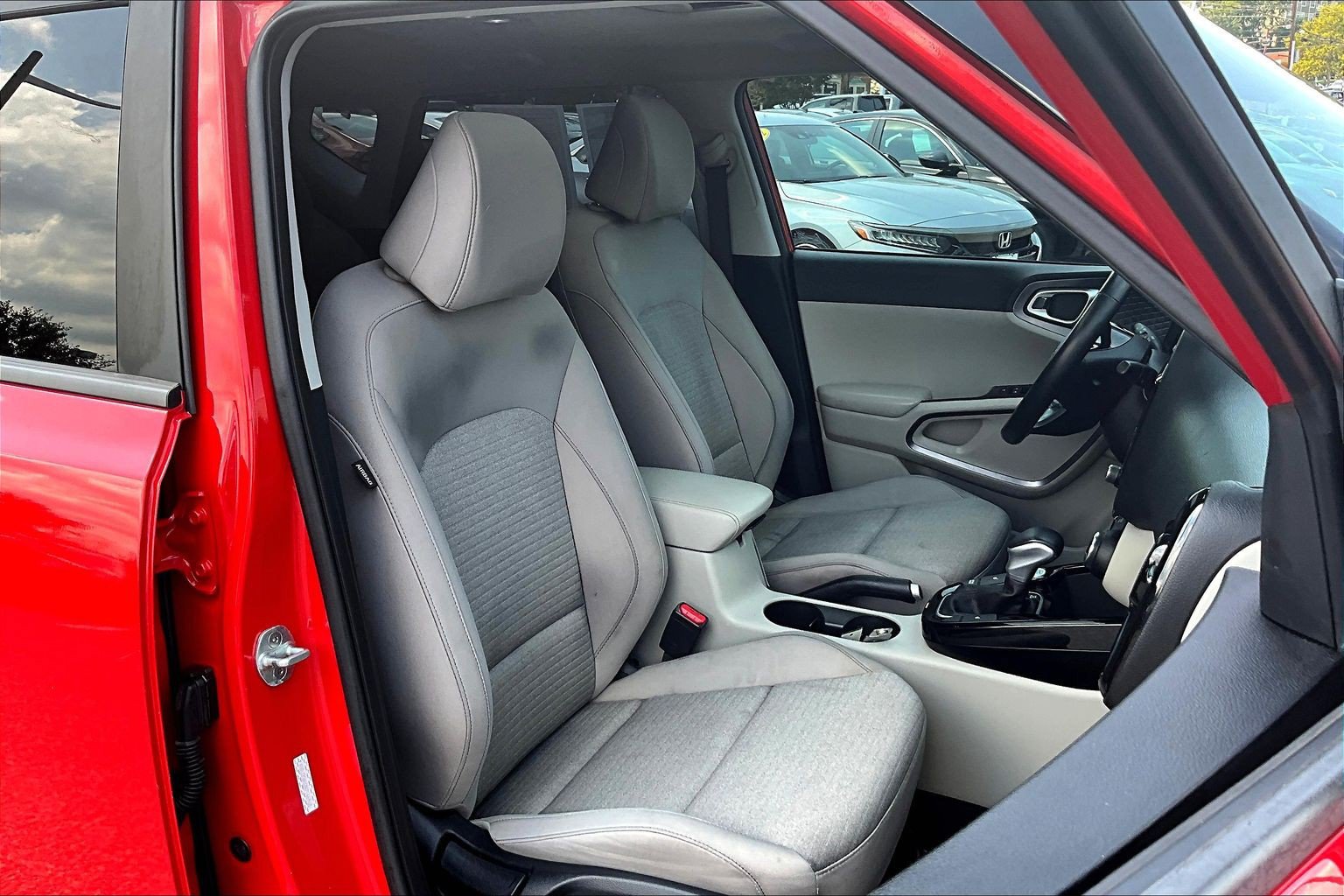 Used 2022 Kia Soul EX FWD image 7