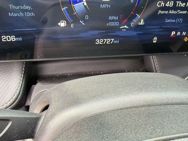 Used 2025 Chevrolet Equinox LT image 2