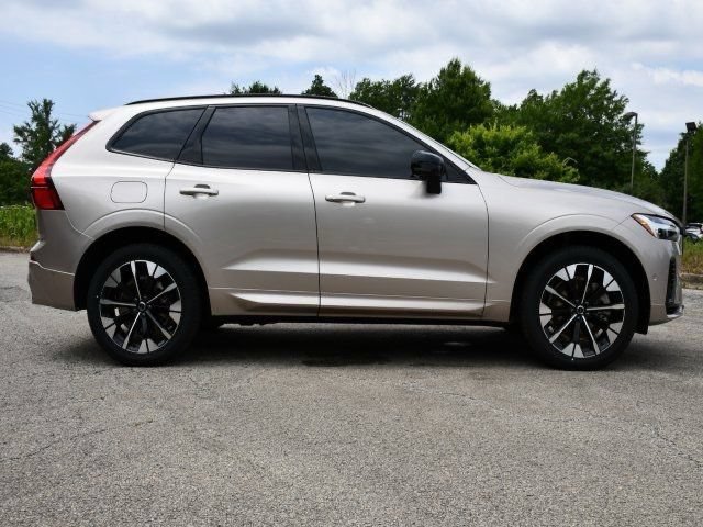 New 2026 Volvo XC60 T8 Ultra w/ Protection Package Premier AWD/4WD image 8