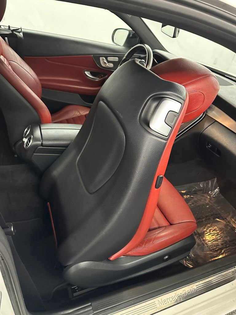 Used 2019 Mercedes-Benz C 300 4MATIC Coupe image 27