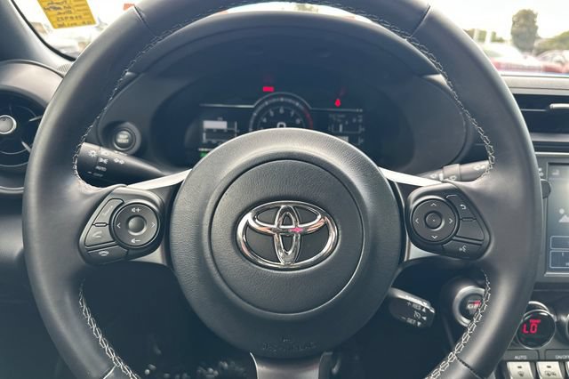 Used 2022 Toyota GR86 RWD image 24