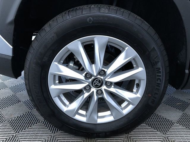 Certified 2026 Toyota Corolla Cross LE FWD image 16
