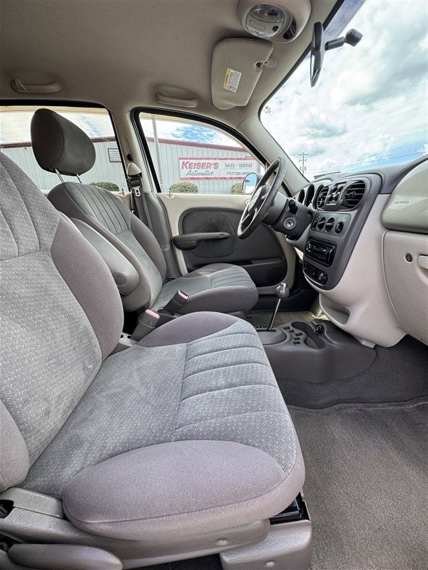 Used 2005 Chrysler PT Cruiser Touring w/ Light Group image 14