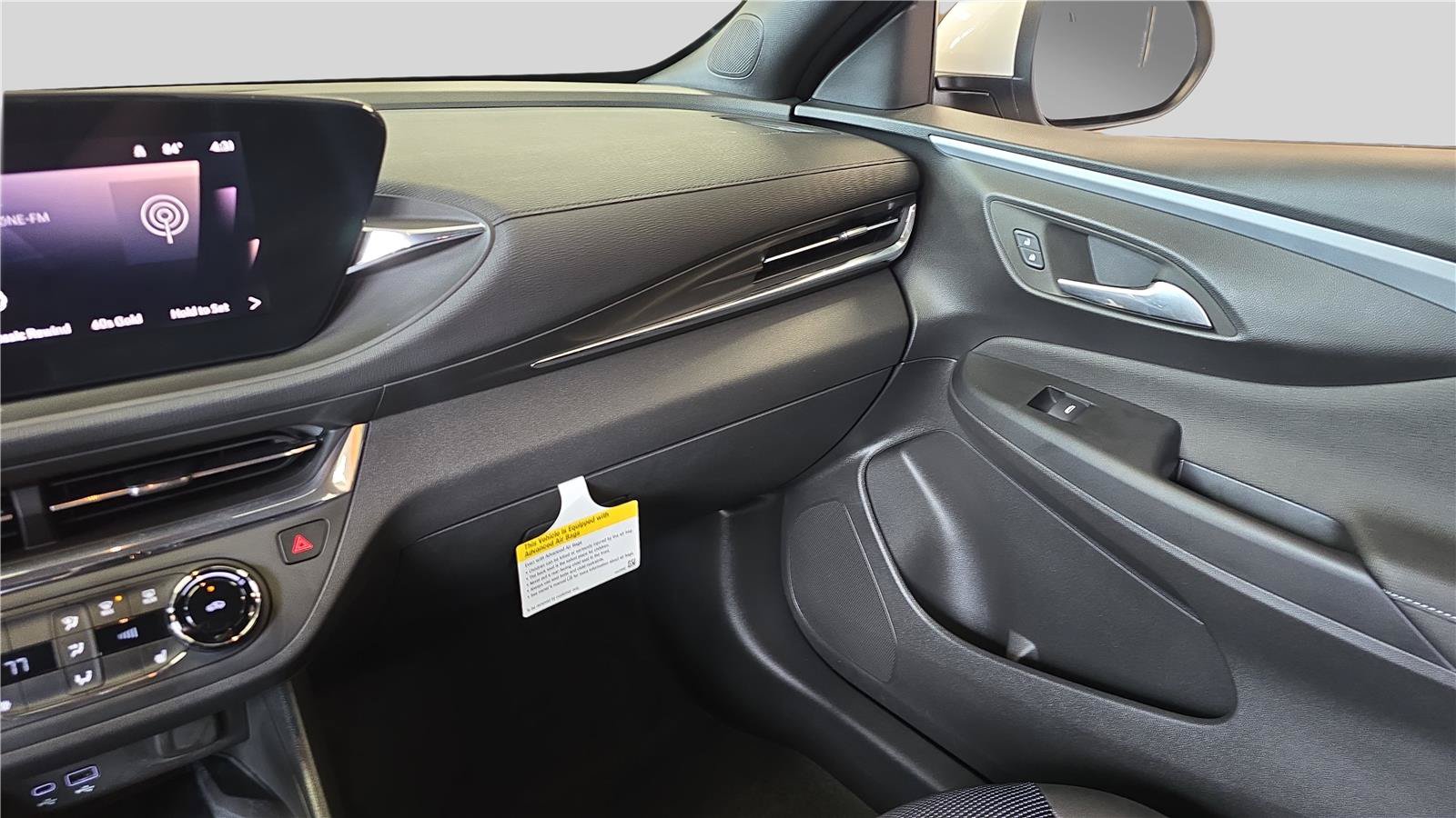 Used 2025 Buick Envista Preferred w/ Convenience I Package FWD image 23