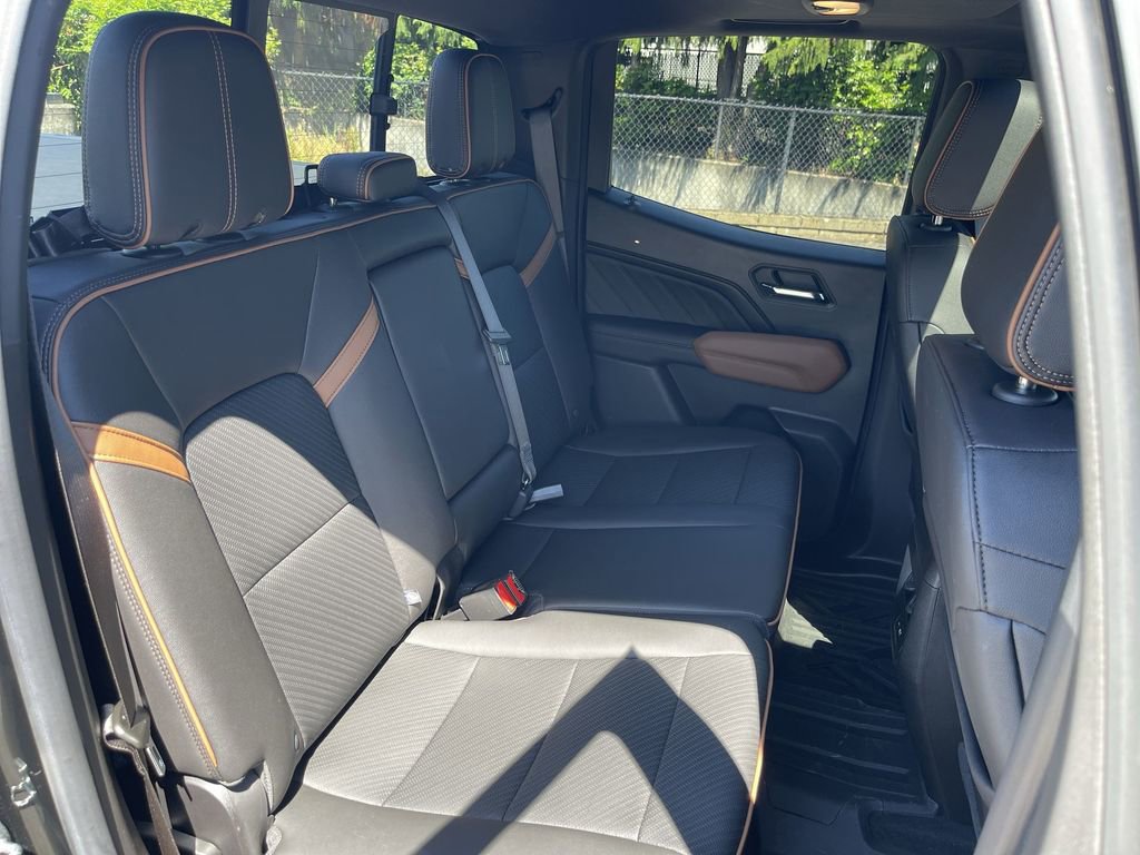 Used 2023 GMC Canyon AT4 w/ AT4 Premium Package AWD/4WD image 26