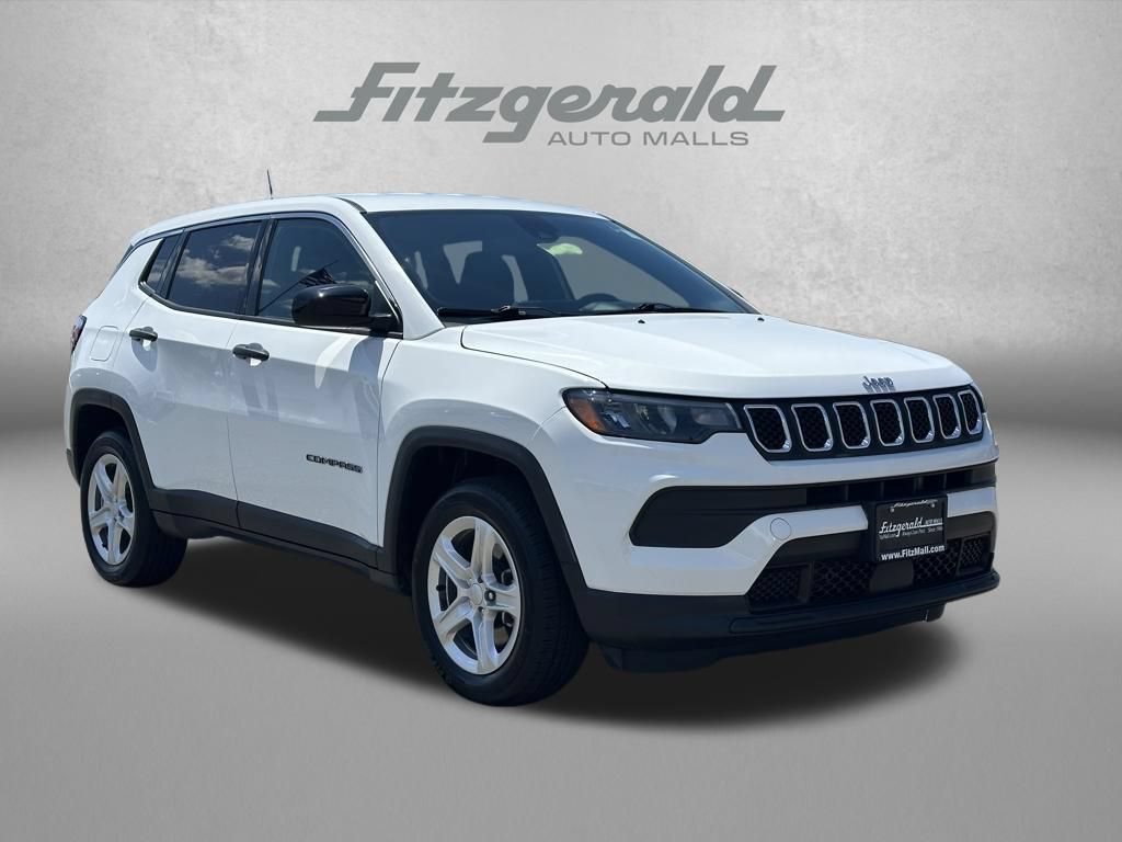 Used 2023 Jeep Compass Sport AWD/4WD image 1