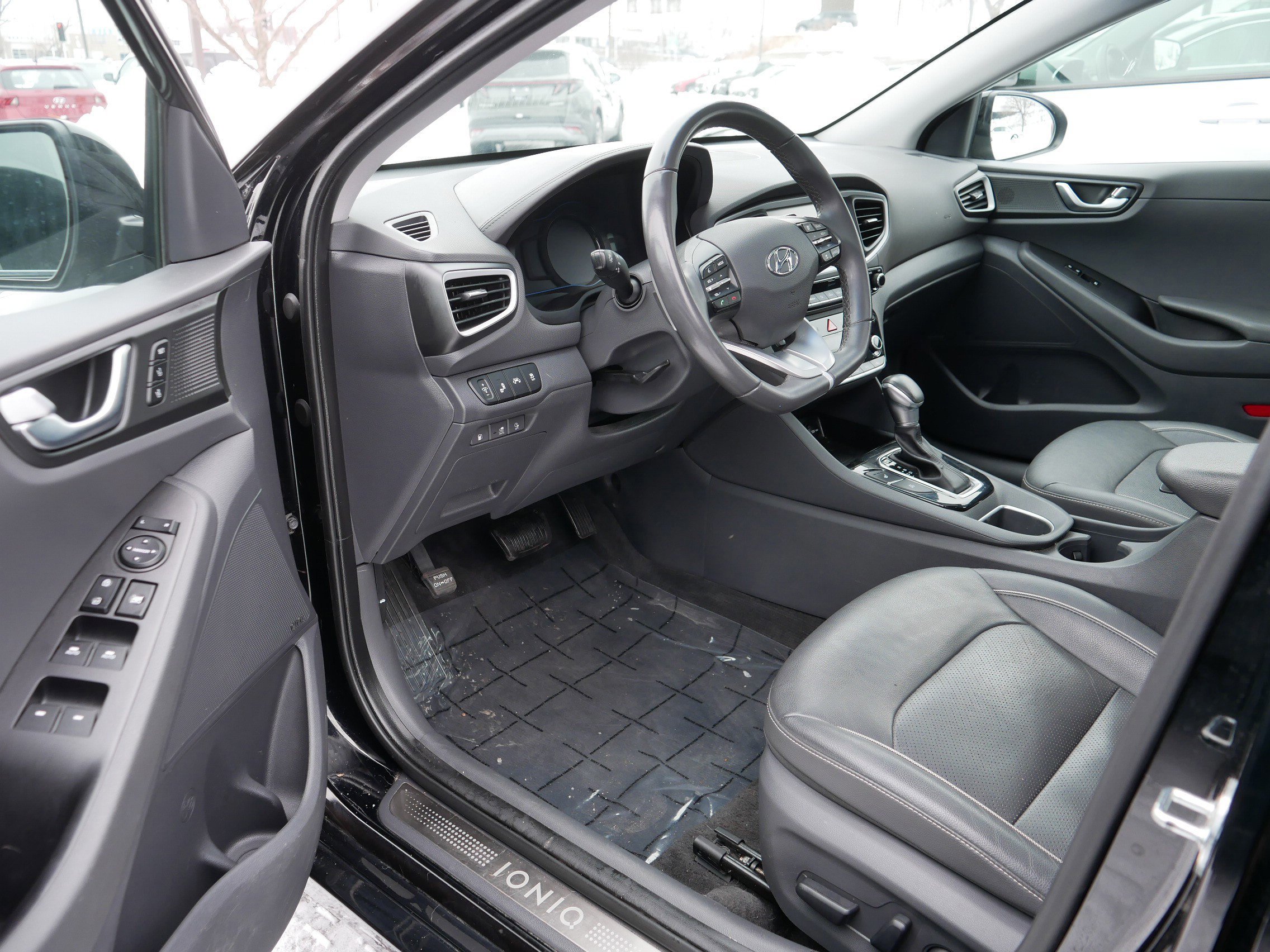 Used 2019 Hyundai Ioniq Limited w/ Ultimate Package 02 image 26