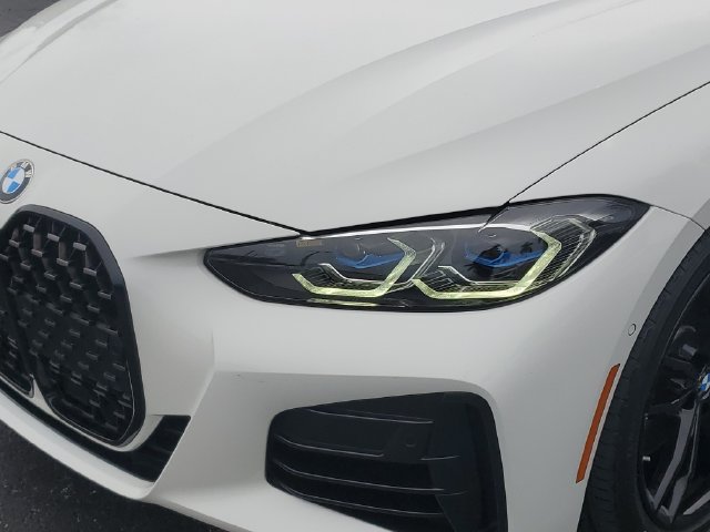 Used 2021 BMW M440i Convertible w/ Executive Package RWD image 10