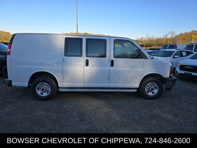 Used 2024 GMC Savana 2500 w/ Driver Convenience Package image 6