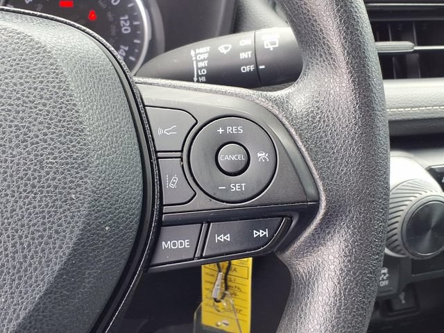 Used 2021 Toyota RAV4 LE FWD image 23