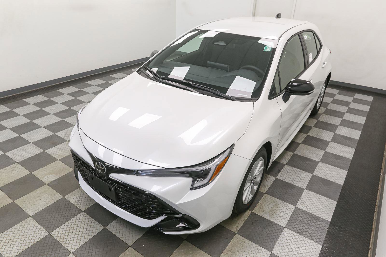 New 2026 Toyota Corolla SE FWD image 6