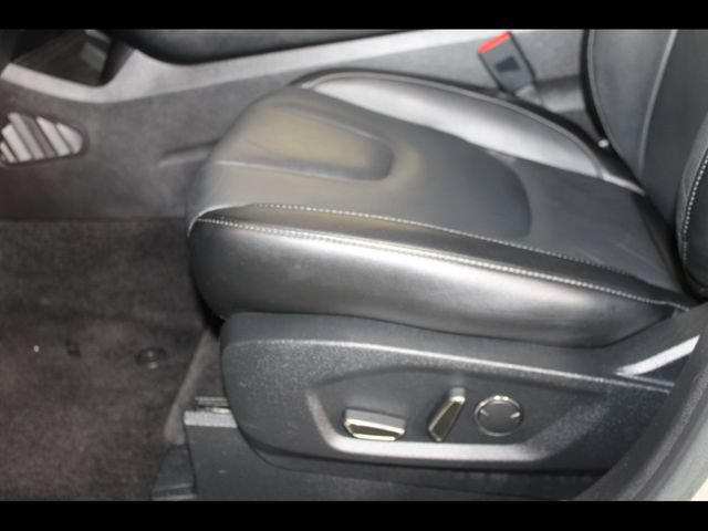 Used 2018 Ford Edge Titanium w/ Technology Package AWD/4WD image 16