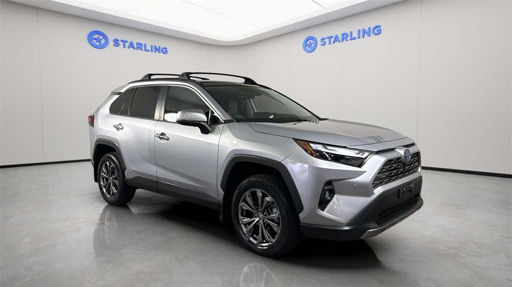 Used 2022 Toyota RAV4 Limited image 13
