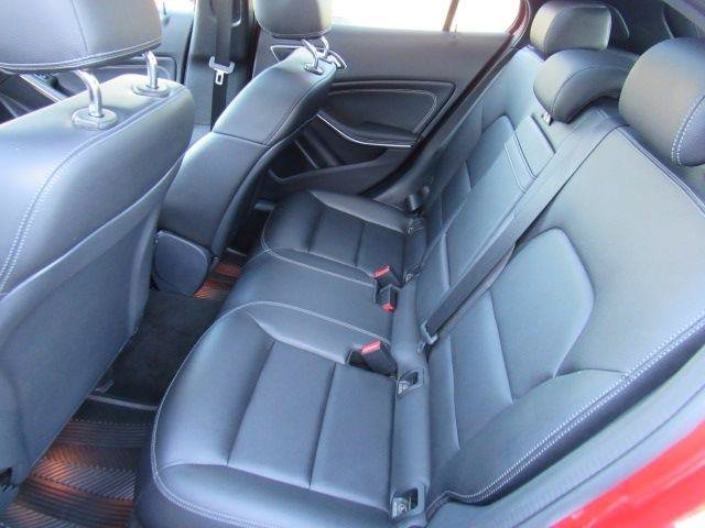 Used 2016 Mercedes-Benz GLA 250 4MATIC image 11