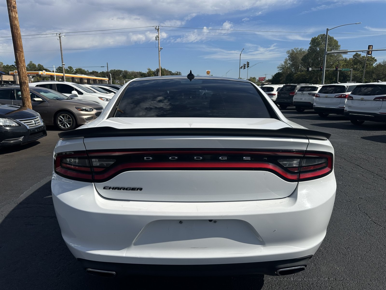 Used 2017 Dodge Charger SXT AWD/4WD image 7