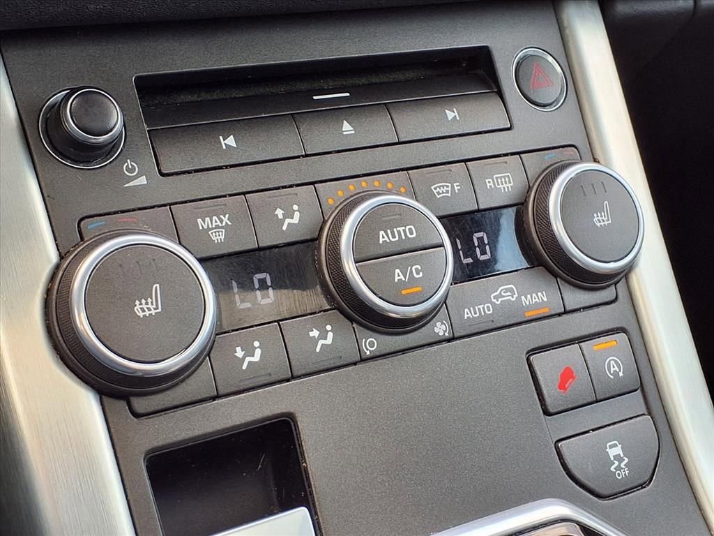 Used 2016 Land Rover Range Rover Evoque SE image 24