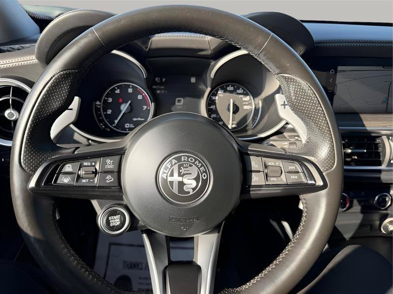 Used 2021 Alfa Romeo Stelvio Ti w/ Premium Package AWD/4WD image 45
