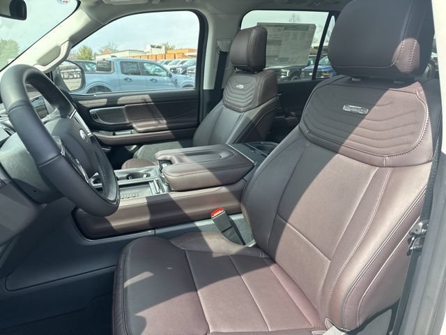 New 2025 Ford Expedition Max Platinum w/ Platinum Ultimate Package AWD/4WD image 10