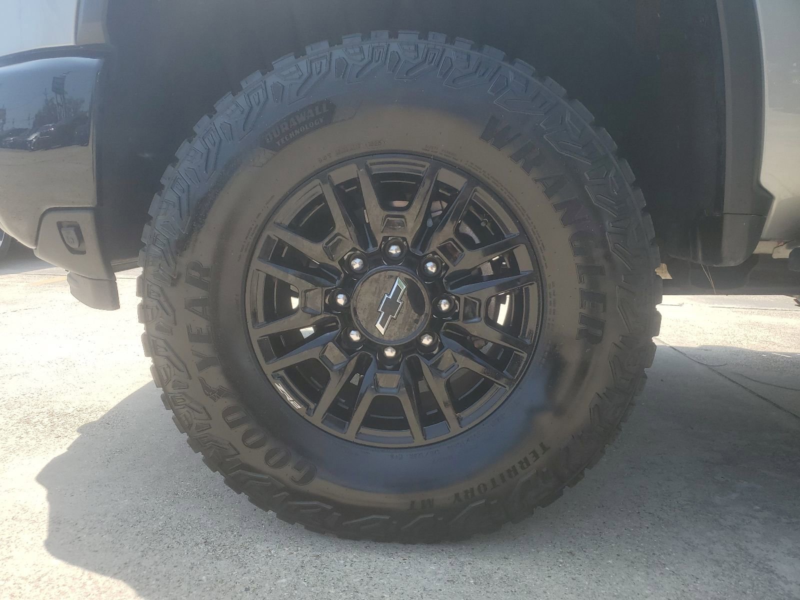 Certified 2025 Chevrolet Silverado 2500 ZR2 w/ Technology Package AWD/4WD image 7