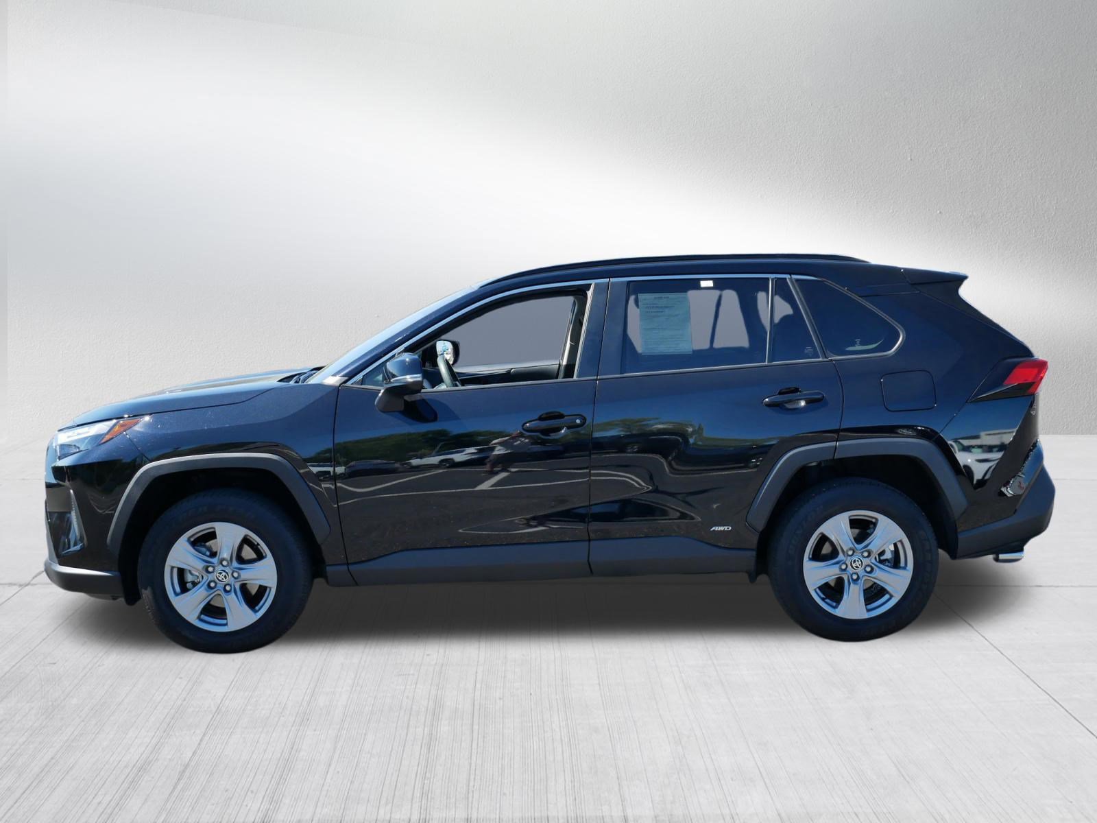 Certified 2025 Toyota RAV4 XLE w/ Convenience Package AWD/4WD image 4