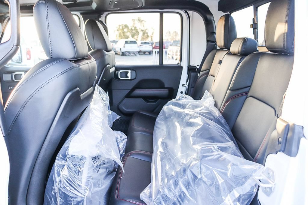 New 2026 Jeep Gladiator Sport AWD/4WD image 22