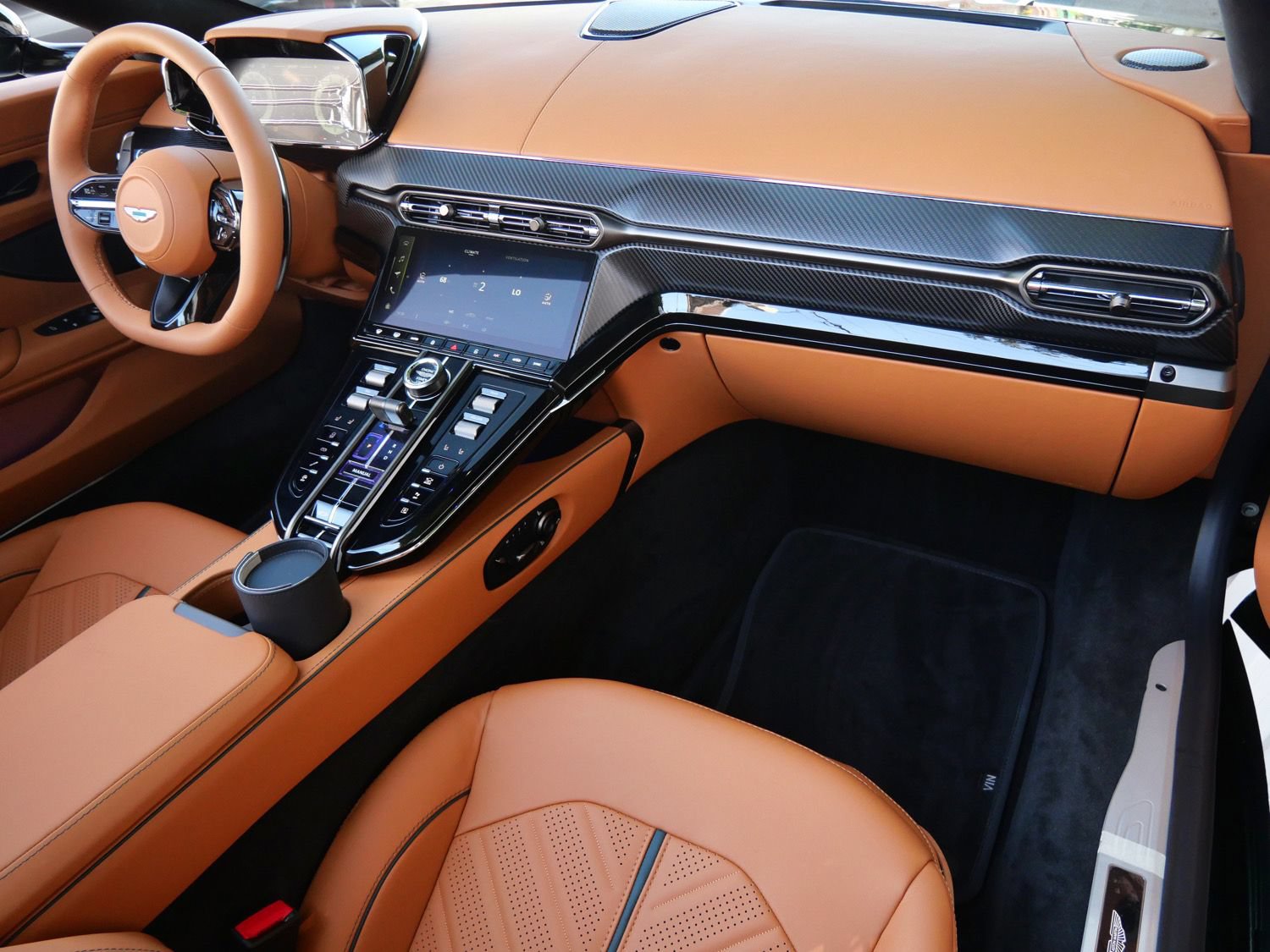 New 2026 Aston Martin V8 Vantage S RWD image 3
